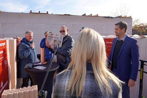 EnergieAutarke Reihenhäuser in Magdeburg: Grundsteinlegung EnergieAutarke Reihenhäuser in Magdeburg: Grundsteinlegung