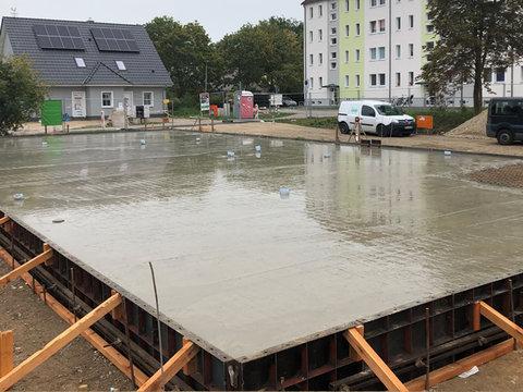 Bodenplatte vom EnergieAutarken Mehrfamilienhaus in Lübben Bodenplatte vom EnergieAutarken Mehrfamilienhaus in Lübben