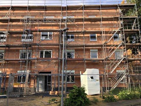 Fenstereinbau: EnergieAutarkes Mehrfamilienhaus in Unna Fenstereinbau: EnergieAutarkes Mehrfamilienhaus in Unna
